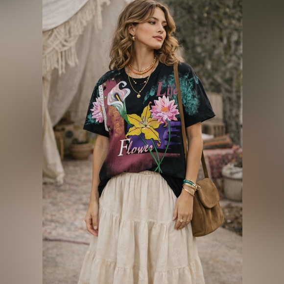 Kolorway Sweaters - Vintage Kolorway Floral Graphic Tee Women’s Medium Life Flower 90s Art Shirt USA